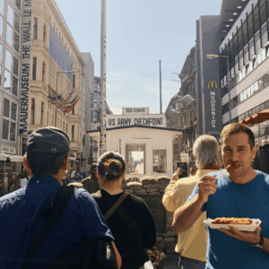 Die Currywurst & der Kalte Krieg